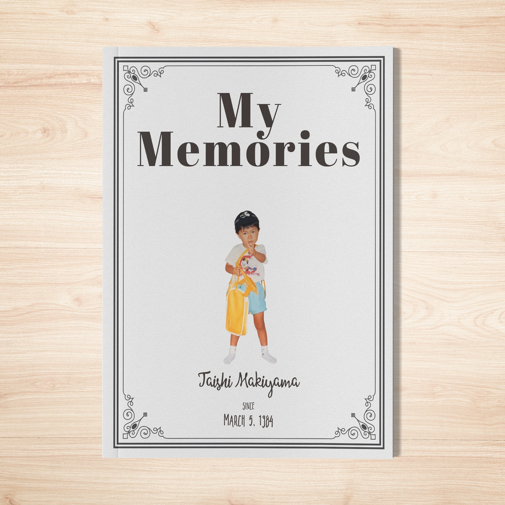 マガジンタイプの子育て卒業アルバムの表紙イメージ。